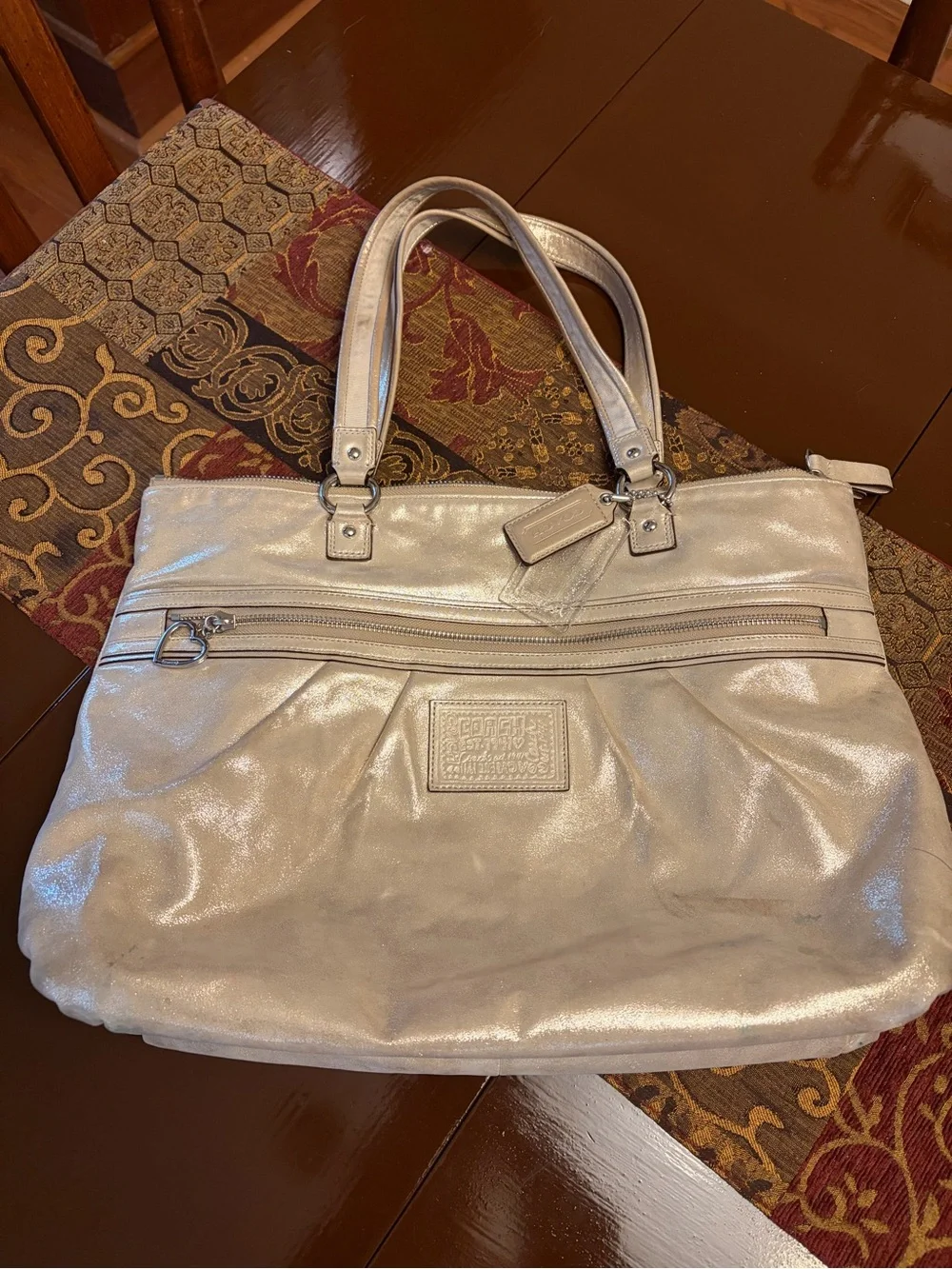 ✨ Authentic Y2K Rare Coach Poppy Metallic Champagne Rose Gold tote Heart charm ✨